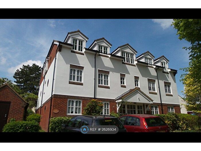 1 Bedroom Flat To Rent In Rosemont Close, Letchworth Garden City, SG6