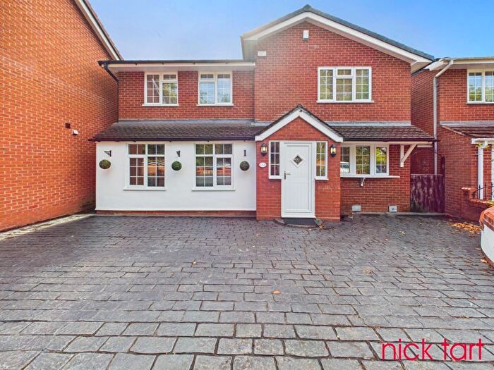 4 Bedroom Detached House To Rent In Brookside Drive, Hilton, WV15