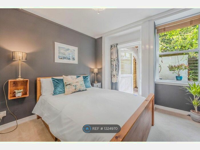 1 Bedroom Flat To Rent In Newington Road, Edinburgh EH9