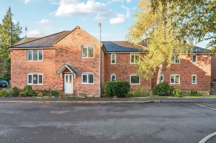 2 Bedroom Flat For Sale In Francis Copse, Colden Common, Winchester, Hampshire, SO21