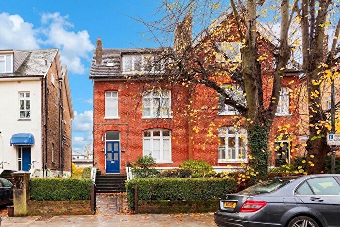 Studio To Rent In Acol Road, London, NW6
