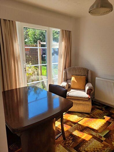 4 Bedroom Semi-Detached House To Rent In Goss Croft, Selly Oak, Birmingham, B29