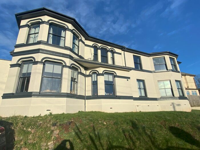 2 Bedroom Flat To Rent In Seagull Landing, Upper Hermosa Road, Teignmouth, Devon, TQ14