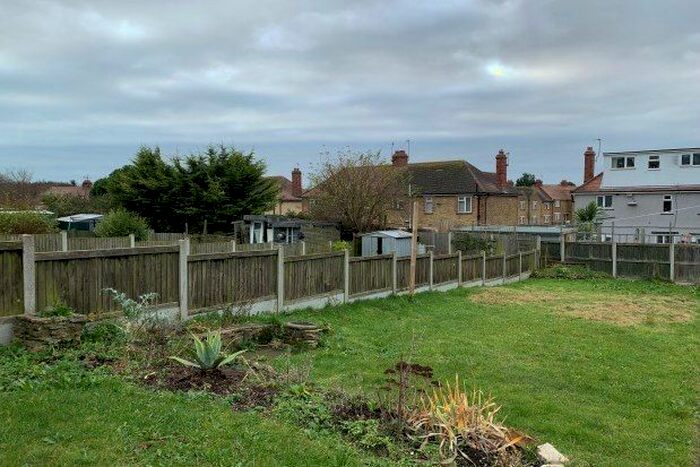 2 Bedroom Bungalow To Rent In Margate Road, Ramsgate CT12