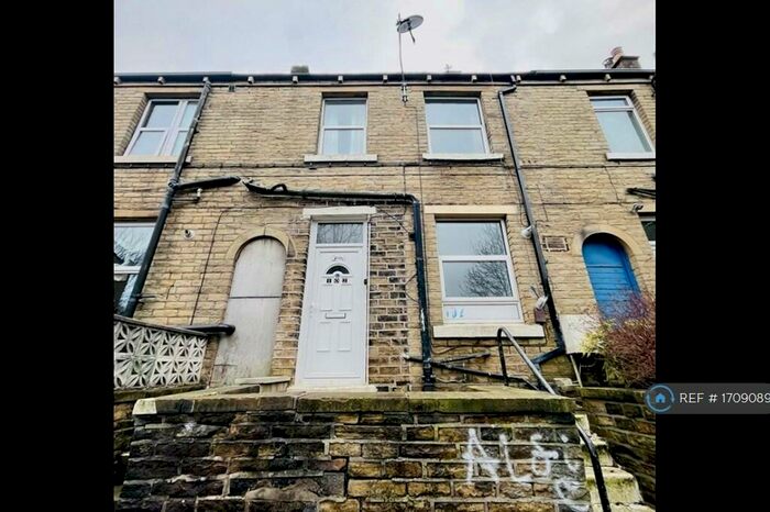 2 Bedroom Terraced House To Rent In Brooke Street, Brighouse, HD6