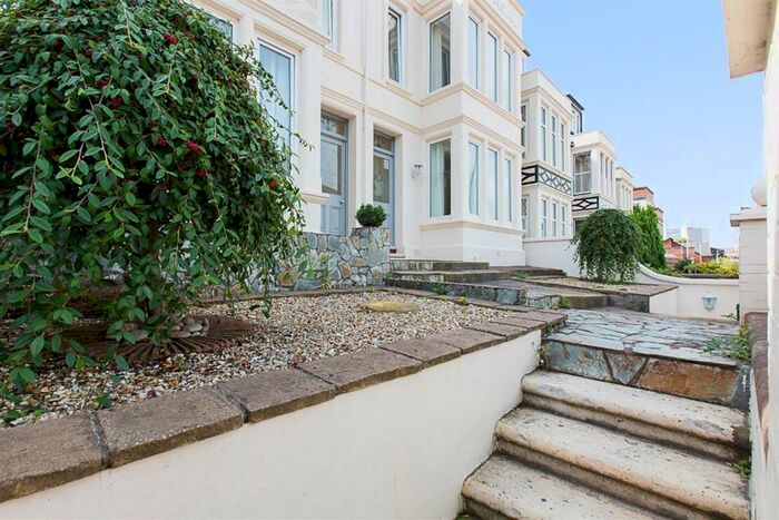 1 Bedroom Private Hall To Rent In Heavitree Road, Exeter, EX1