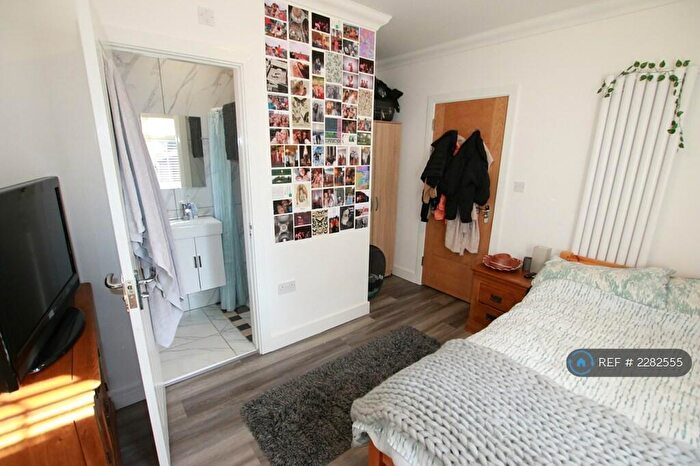 7 Bedroom Terraced House To Rent In Shinfield Road, Reading, RG2