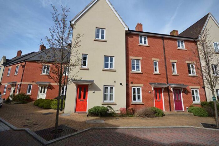 4 Bedroom Terraced House To Rent In Steeple View, Old Town, Swindon, Wiltshire, SN1