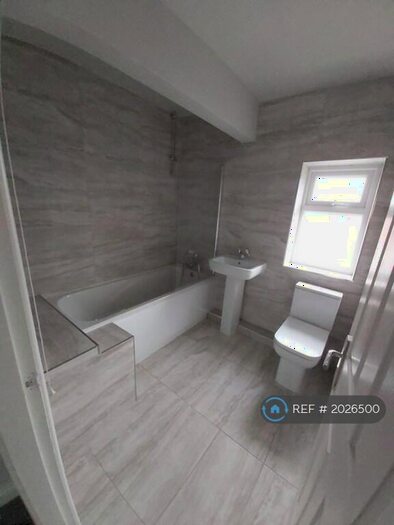 3 Bedroom Terraced House To Rent In Broxtowe Lane, Nottingham, NG8