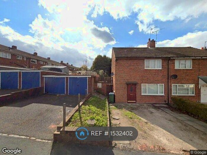 2 Bedroom Semi-Detached House To Rent In Tudor Road, Oldbury, B68