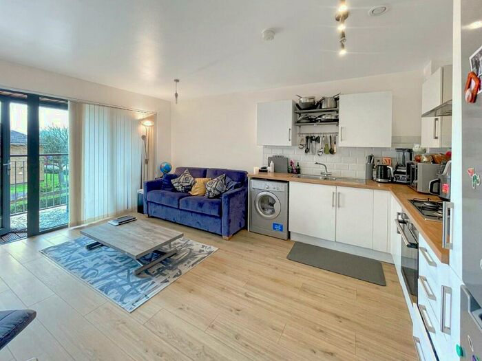 1 Bedroom Apartment To Rent In Bromley Road, London, SE6