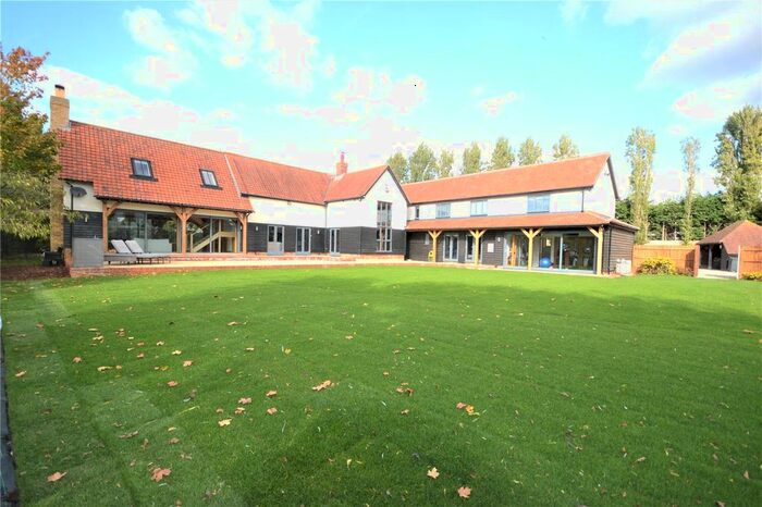 5 Bedroom Detached House To Rent In Watch House Green, Felsted, CM6