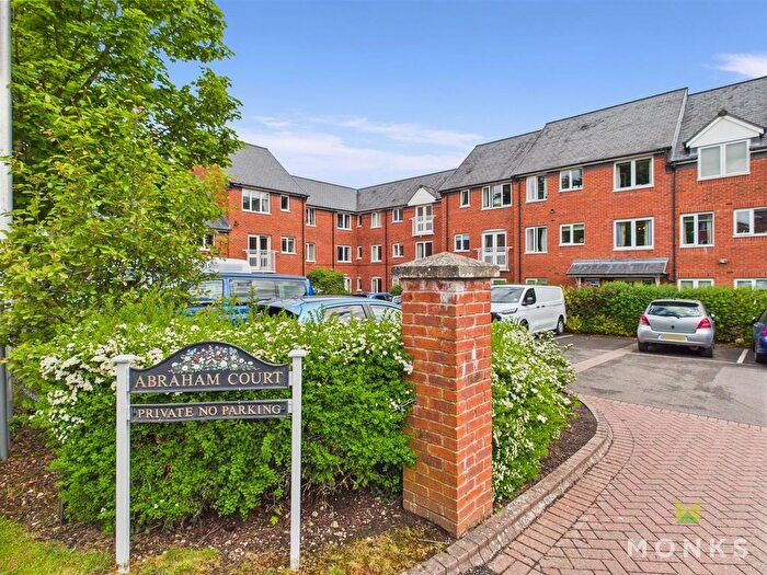 1 Bedroom Flat For Sale In Lutton Close, Oswestry, SY11