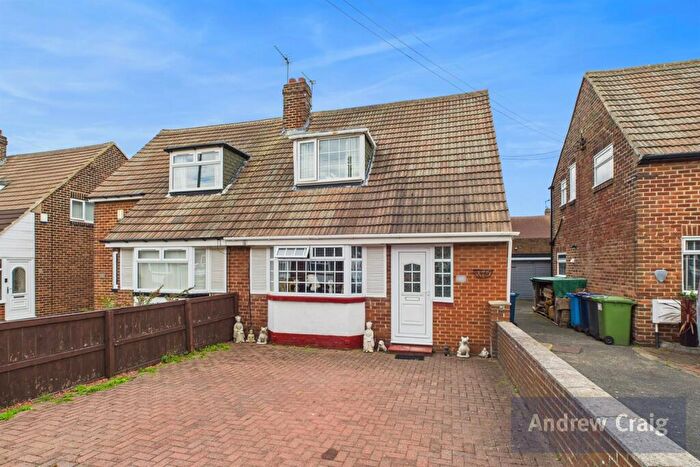 3 Bedroom Semi-Detached House For Sale In Wheatall Drive, Sunderland, SR6