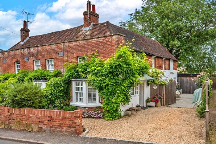 2 Bedroom Cottage For Sale In The Street, Shurlock Row, RG10