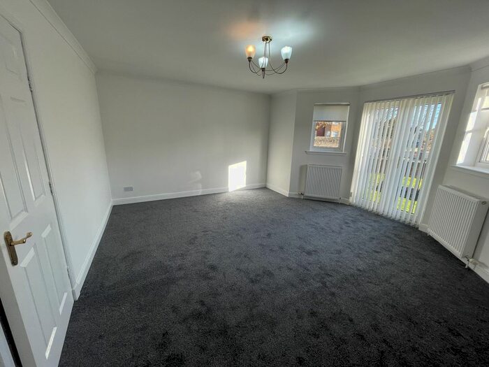 2 Bedroom Flat To Rent In Devine Court, Wishaw, ML2