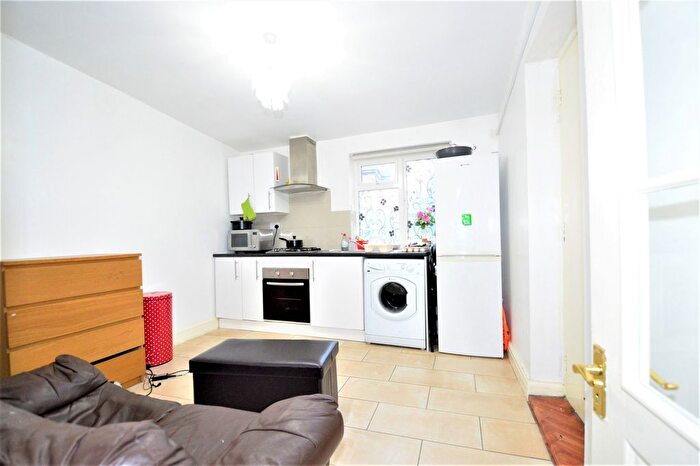 1 Bedroom Studio To Rent In Colwood Gardens, Colliers Wood, London, SW19