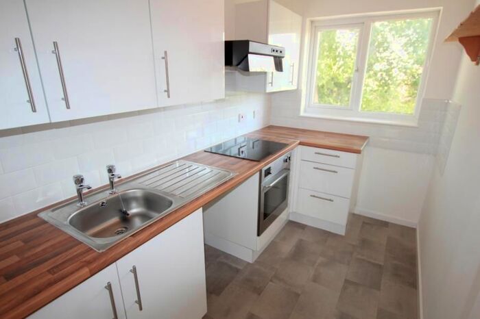 1 Bedroom Flat To Rent In Curlew Close, Beverley, HU17