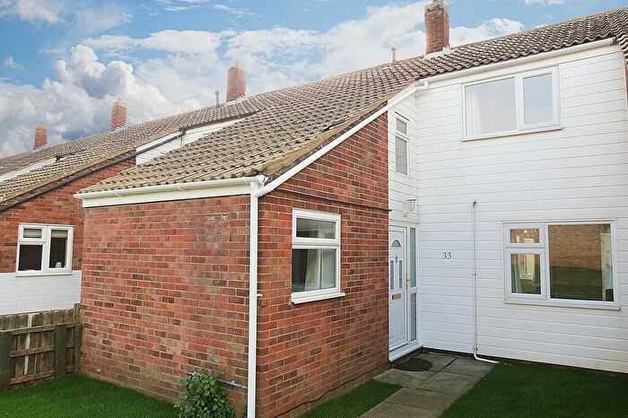 3 Bedroom Terraced House To Rent In Saunders Close, Huntingdon, PE29