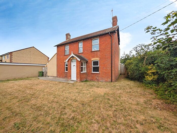 3 Bedroom Detached House For Sale In Pound Street, Warminster, BA12