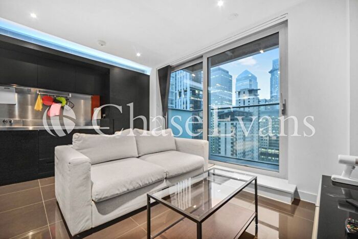 Studio For Sale In East Tower, Pan Peninsula Square, Canary Wharf, London, E14