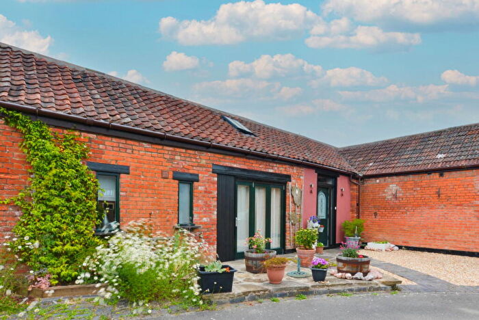 4 Bedroom Barn Conversion For Sale In Shepherds Drove, West Ashton, Trowbridge, BA14
