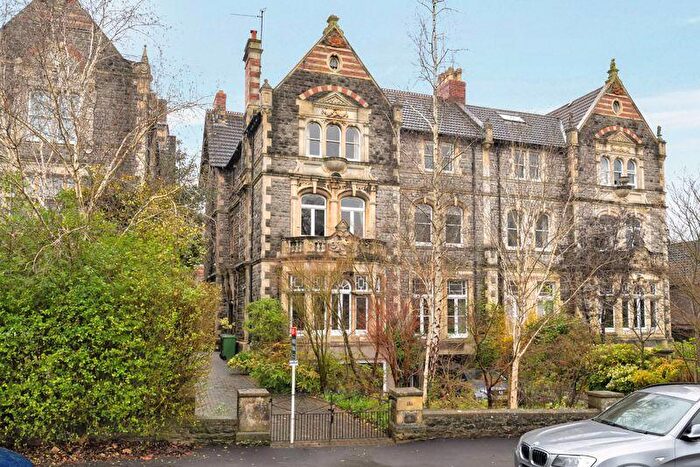 3 Bedroom Apartment For Sale In Downleaze | Sneyd Park, BS9