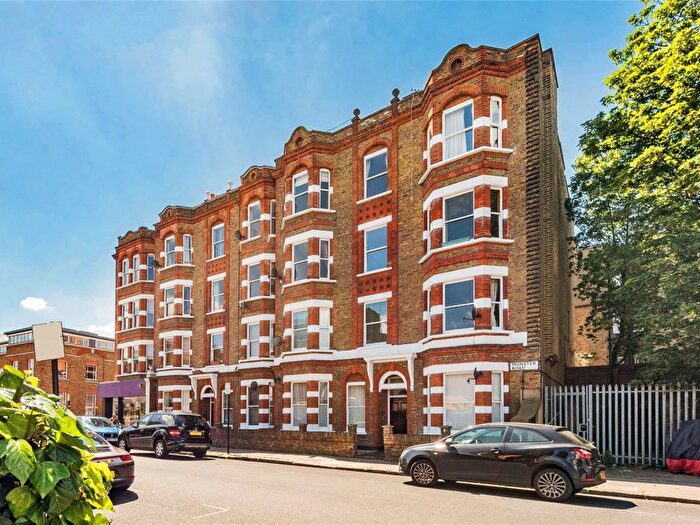 2 Bedroom Flat To Rent In Munster Road, London, SW6
