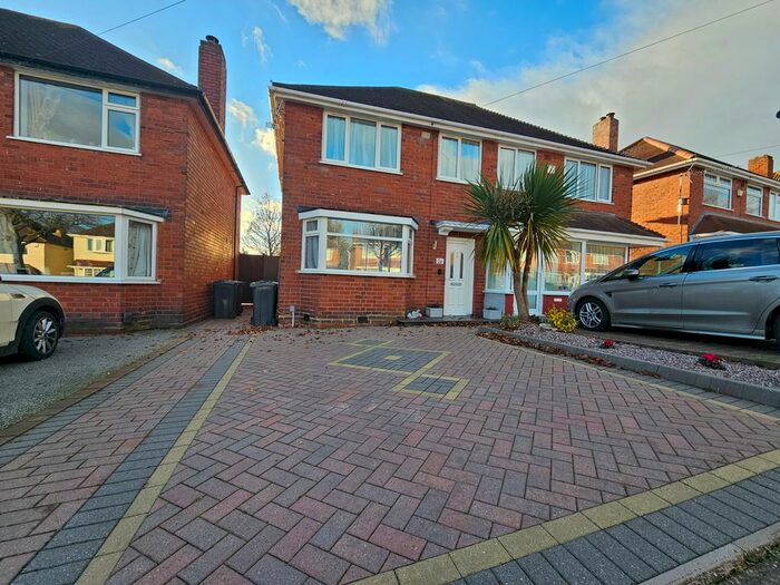 3 Bedroom Property To Rent In Somercotes Road, Great Barr, Birmingham, B42