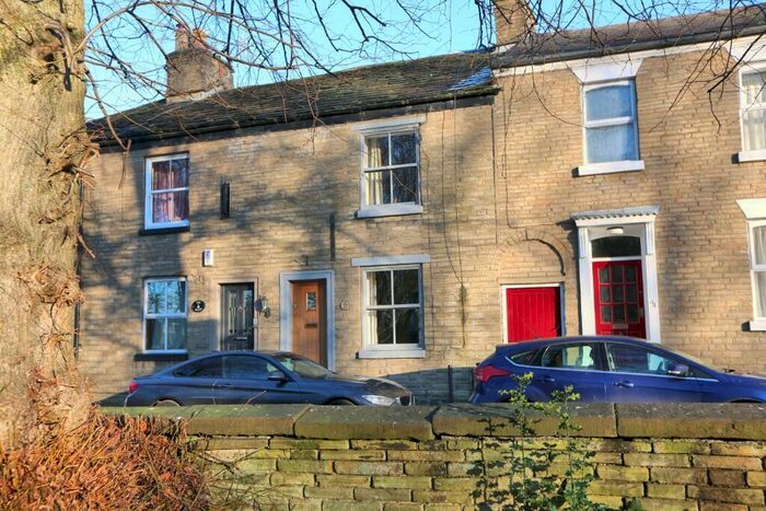 2 Bedroom Terraced House To Rent In Church Street, SK10