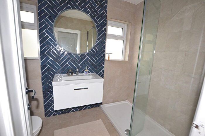 2 Bedroom Detached Bungalow For Sale In Bowerland Avenue, Watcombe Park, Torquay, Devon, TQ2