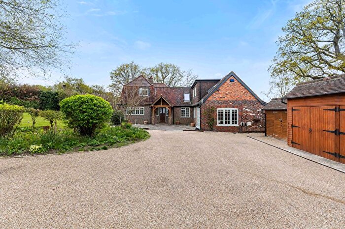 4 Bedroom Semi-Detached House For Sale In Gallipot Hill, Upper Hartfield, TN7