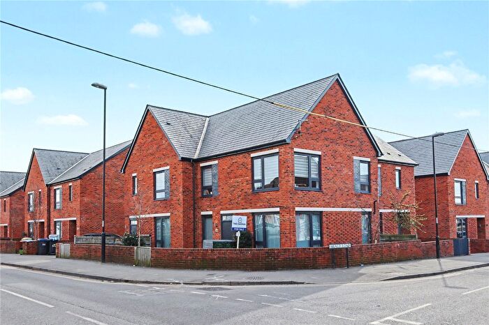 2 Bedroom Flat For Sale In Royal George Road, Burgess Hill, West Sussex, RH15