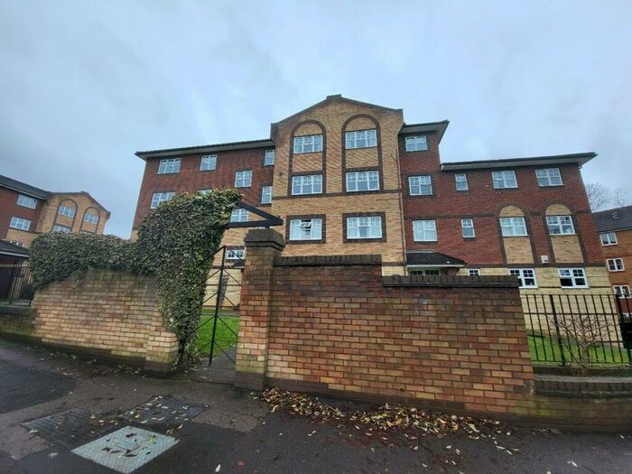 1 Bedroom Flat To Rent In Princes Place, Luton, LU2