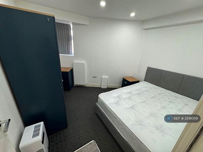 1 Bedroom Flat To Rent In St George's Road, Bolton, BL1