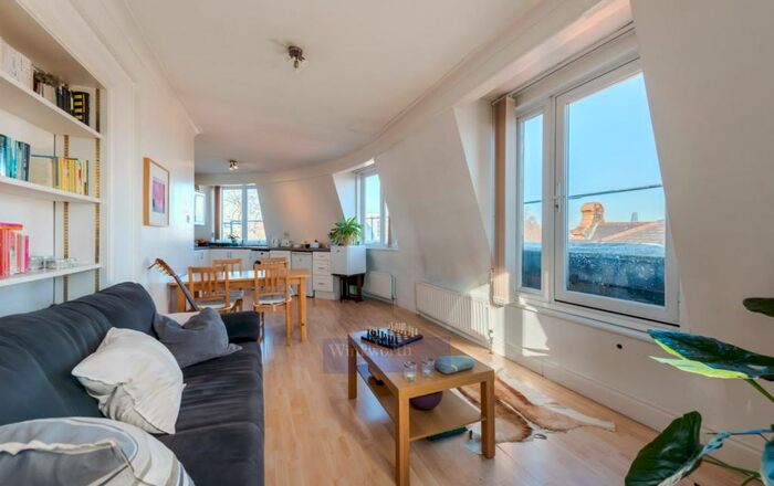 1 Bedroom Apartment To Rent In Kennington Road, SE11