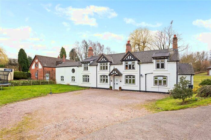 4 Bedroom Detached House For Sale In London Road, Davenham, Northwich, Cheshire, CW9