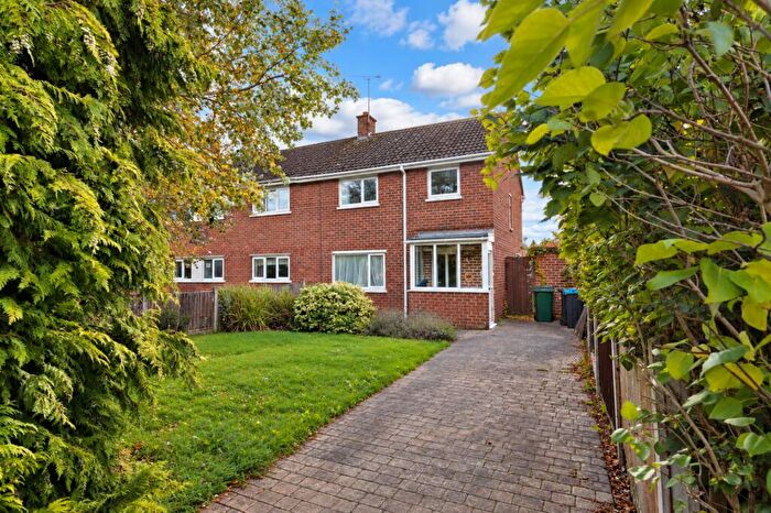 3 Bedroom Semi Detached House For Sale In Kingsway, Chester, CH2