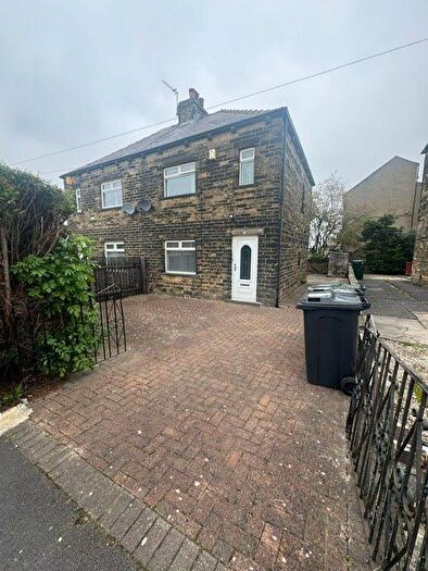 3 Bedroom Semi-detached House To Rent In Lowther Street, Bradford, BD2