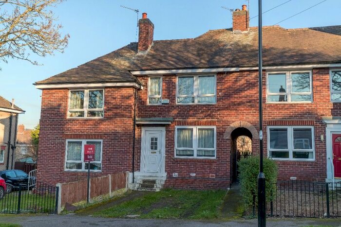 2 Bedroom Semi-Detached House To Rent In Oaks Fold Road, Sheffield, S5