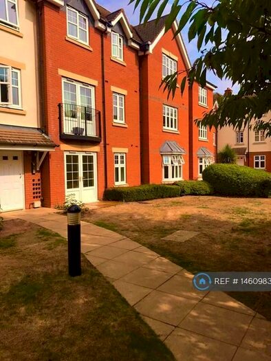 2 Bedroom Flat To Rent In Chancel Court, Solihull, B91