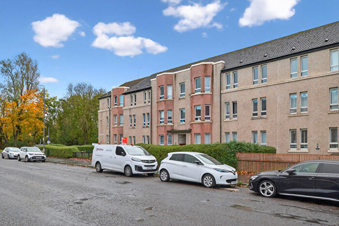 4 Bedroom Flat To Rent In Shettleston Road, Shettleston, G32