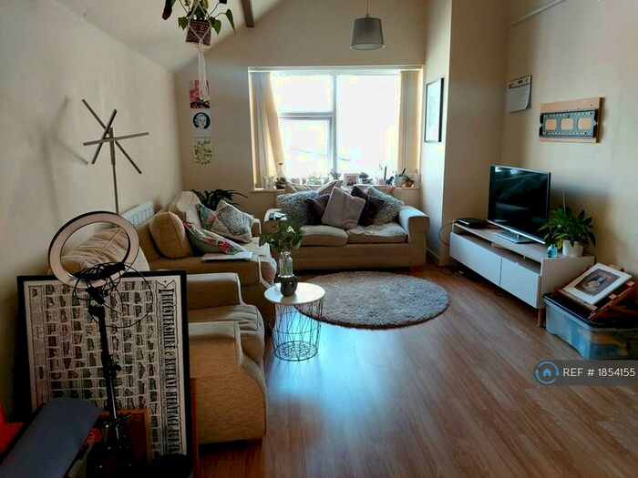 2 Bedroom Flat To Rent In The Atrium, Leicester, LE1