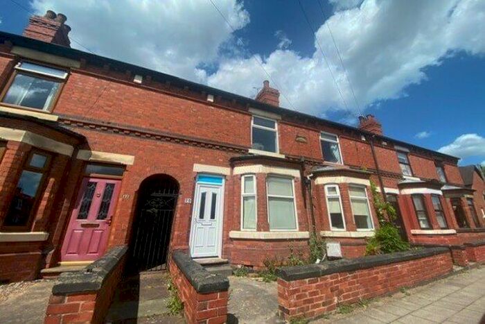 3 Bedroom Terraced House To Rent In West Street, Nottingham, NG15