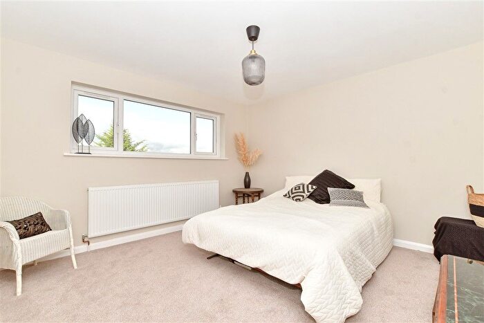 4 Bedroom Detached House For Sale In Silver Way, Wickford, Essex, SS11