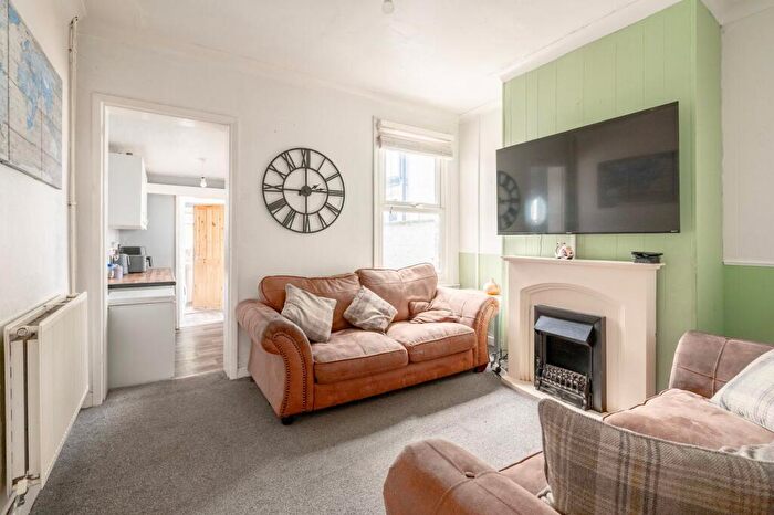 3 Bedroom Terraced House For Sale In Raglan Street, Lowestoft, NR32