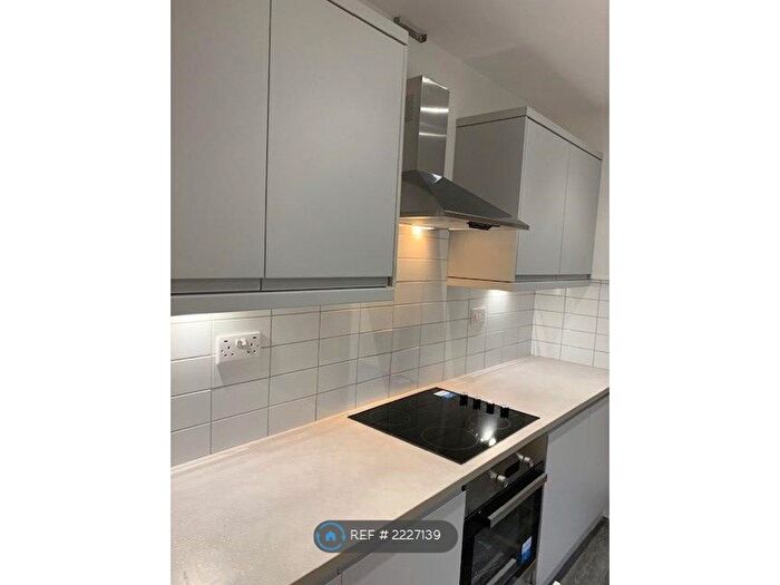 1 Bedroom Flat To Rent In Adrian Square, Westgate-On-Sea, CT8