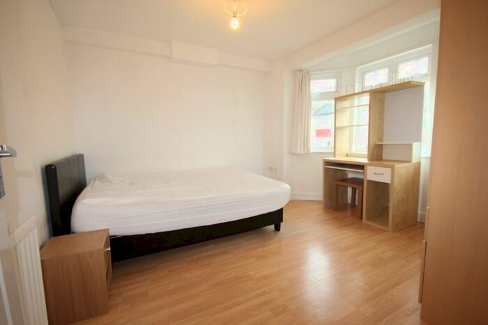 4 Bedroom House To Rent In Carlyle Avenue, Brighton, BN2