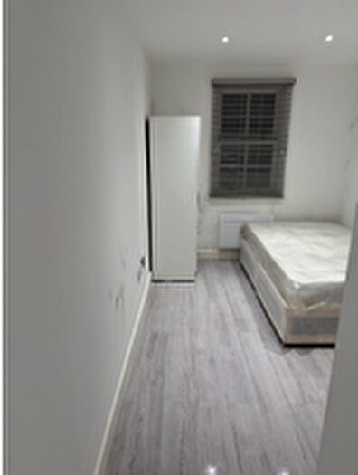 Studio To Rent In Chapel Lane, Uxbridge, UB8