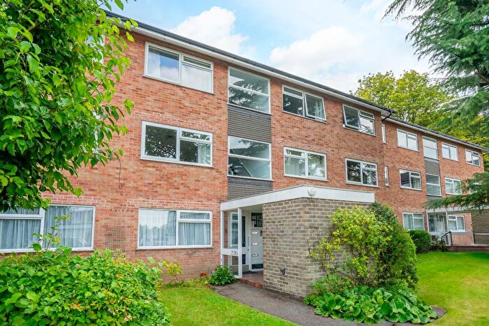 2 Bedroom Flat For Sale In Aldersyde Court, York, YO24